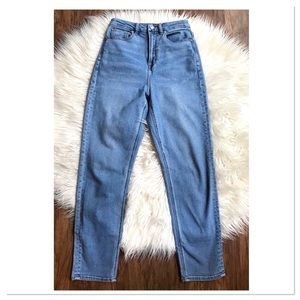 American Eagle Outfitters Stretch Curvy Mom Denim Jeans Light Blue Size 2